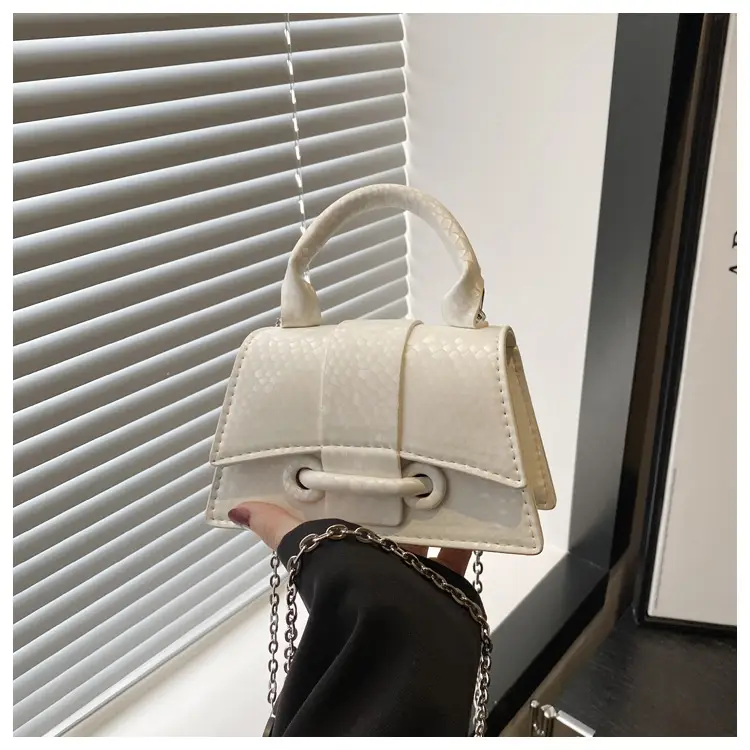 2025 Women's Maroon Crossbody Bag with Chain Strap — feature 14