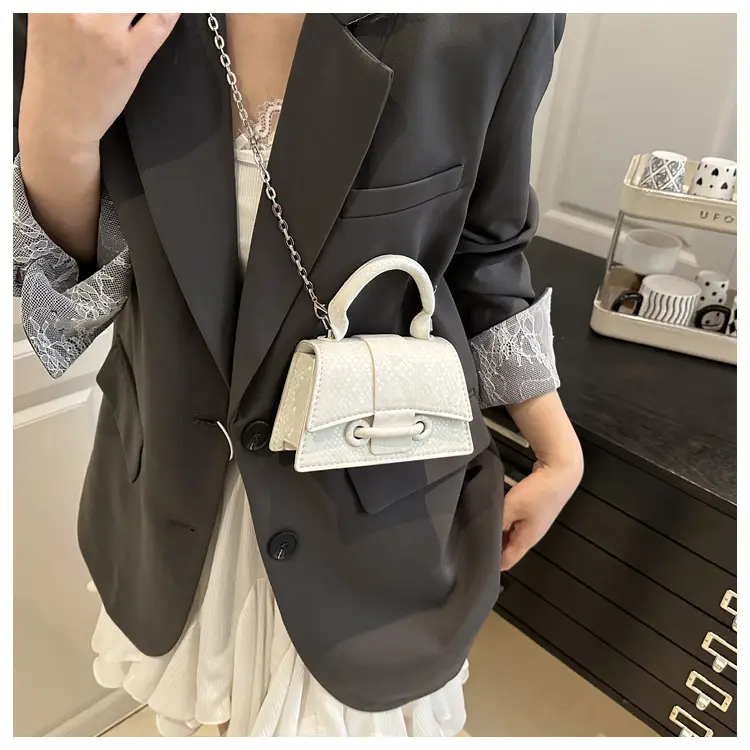 2025 Women's Maroon Crossbody Bag with Chain Strap — feature 18