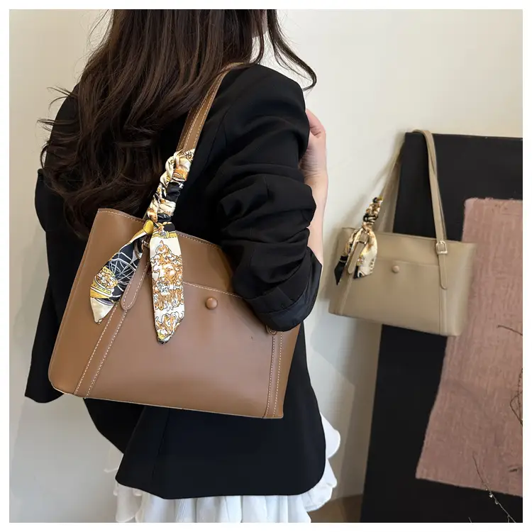 Women's Brown Crossbody Bag 228 Large Capacity — feature 7