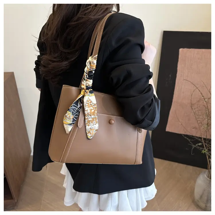 Women's Brown Crossbody Bag 228 Large Capacity — feature 8