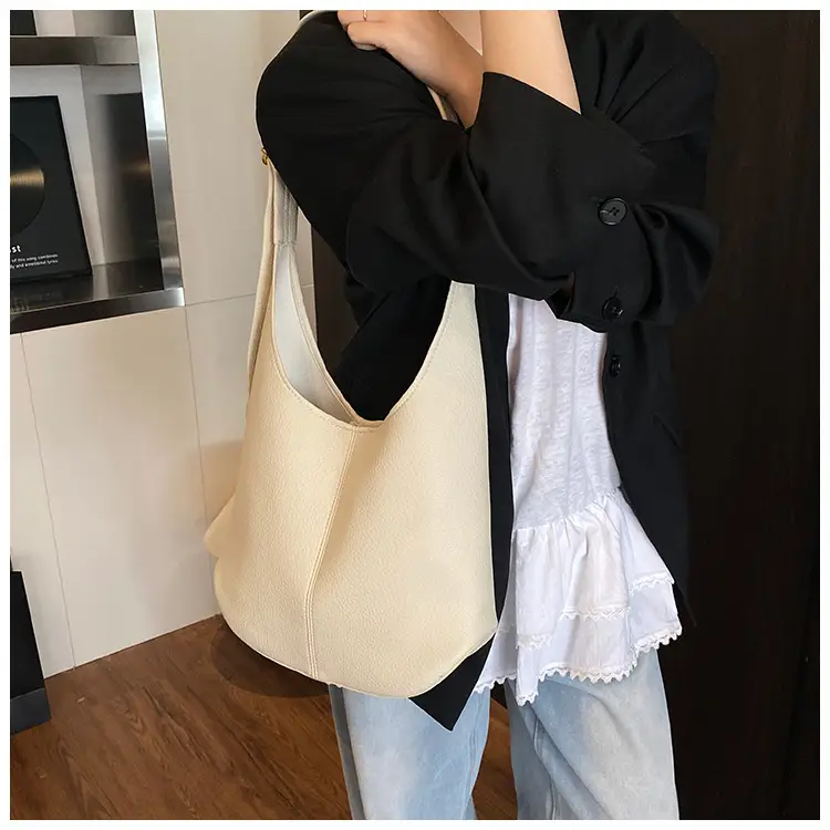 White Leather Shoulder Bag for Women 2025 New — feature 15