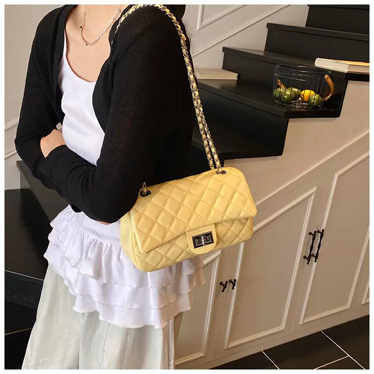 Black Quilted Crossbody Bag for Women 2025 — feature 13