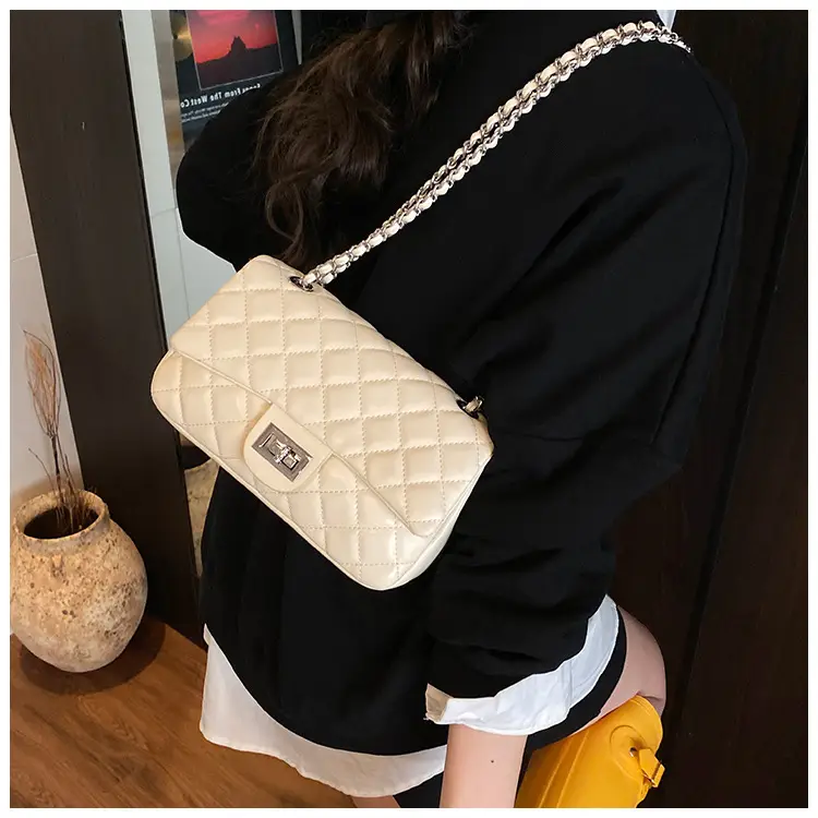 Black Quilted Crossbody Bag for Women 2025 — feature 21