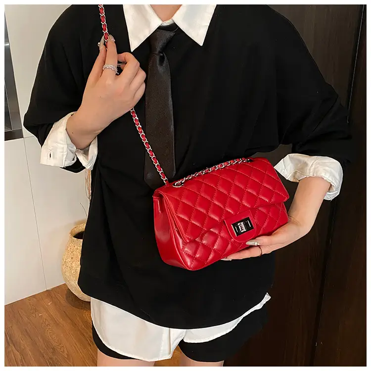 Black Quilted Crossbody Bag for Women 2025 — feature 22