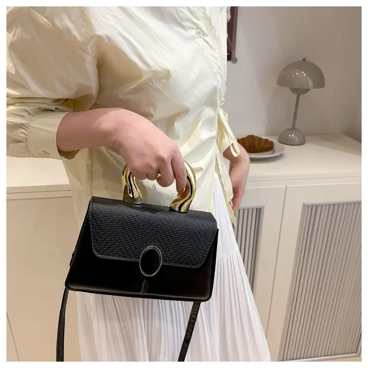 Black Embossed Metal Shoulder Bag for Women 2025 — feature 16