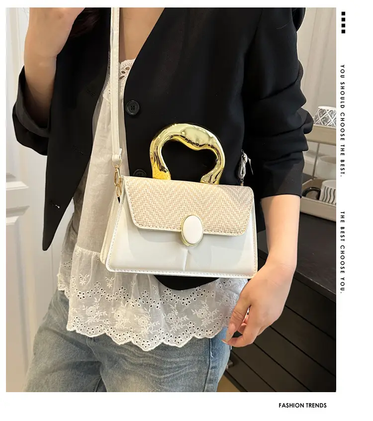Black Embossed Metal Shoulder Bag for Women 2025 — feature 2