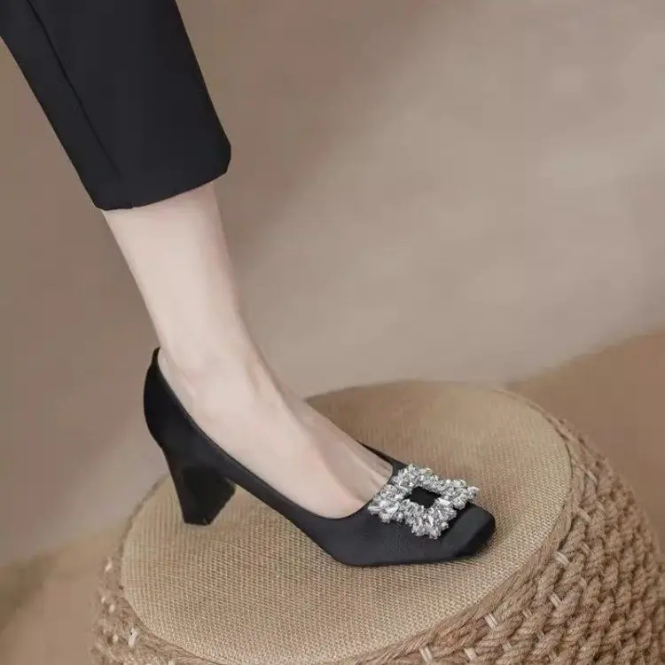 French-Style Square-Toe Chunky Heel Shoes for Women, 2026 Spring and Autumn New Style, Shallow Mid-Heel Black High Heels That Are Comfortable — feature 1