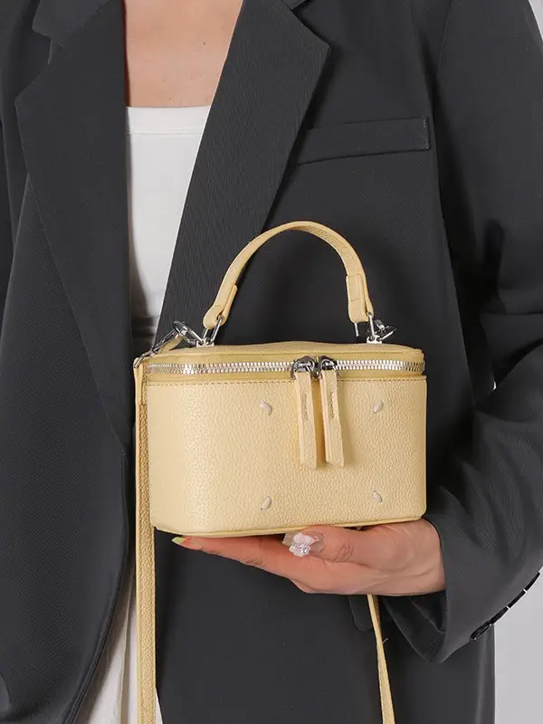 Red Square Handbag for Women 2025 New Trendy Fashion