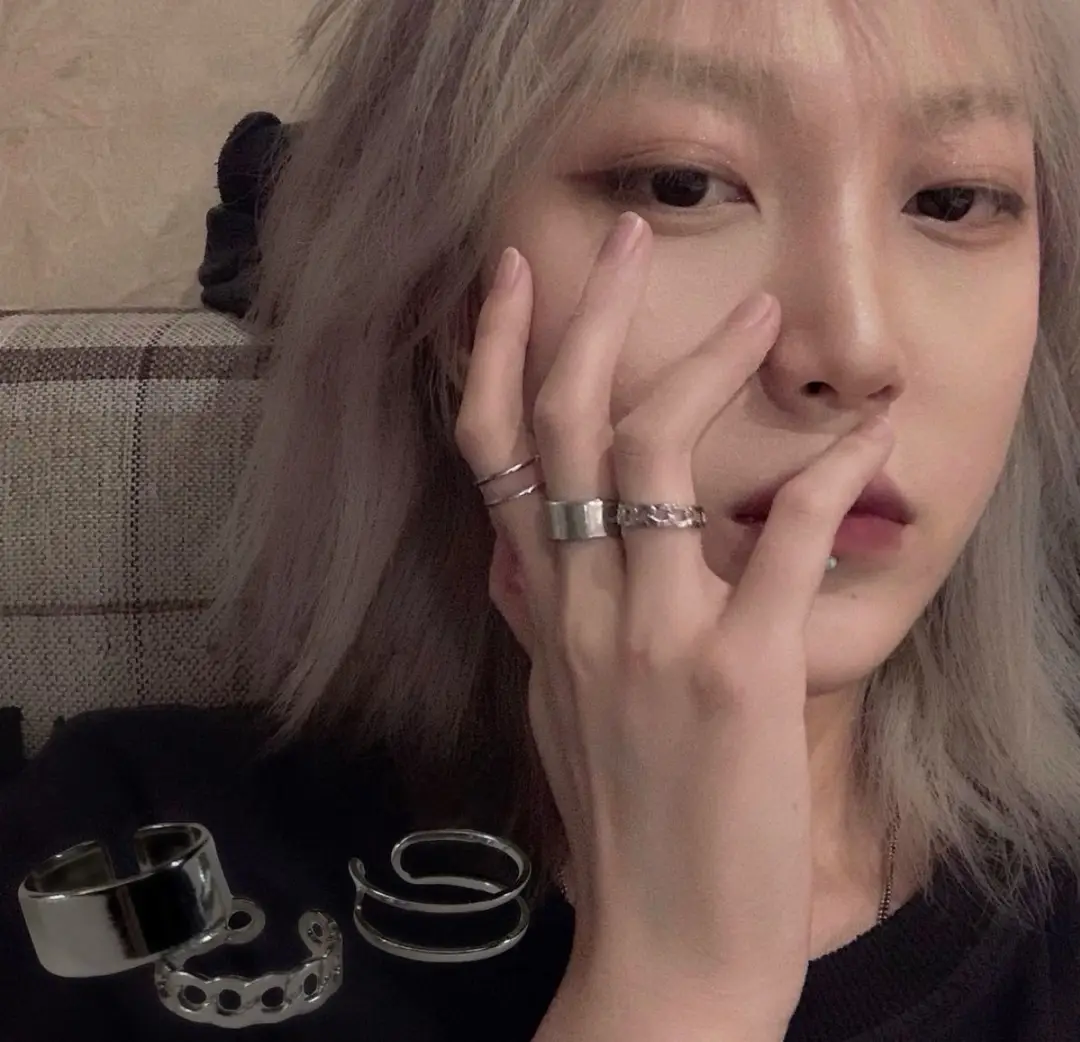 Ins Japanese and Korean Simple Wavy Ring Personalized Ring Niche Design Elegant Popular Tail Ring Finger Set for Women