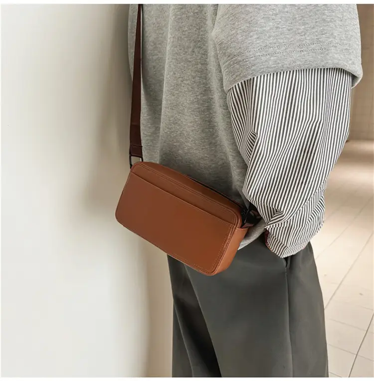 Men Crossbody Bag Lightweight Casual Sports Bag 2025 — feature 18