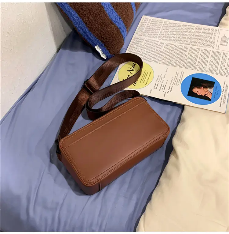 Men Crossbody Bag Lightweight Casual Sports Bag 2025 — feature 33