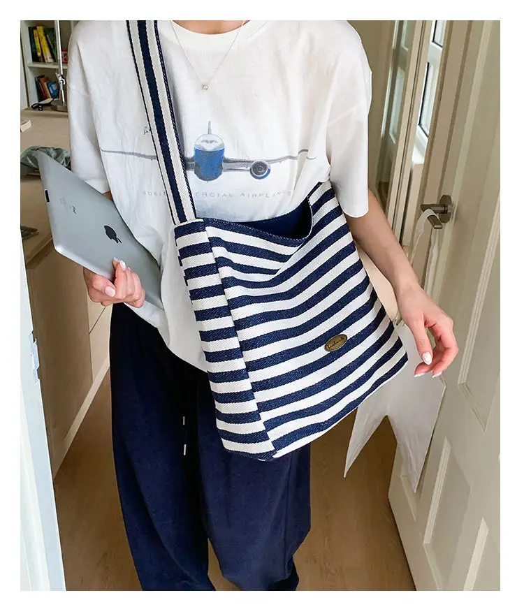 Women Striped Canvas Shoulder Bag 2025 New Lightweight Fashion Tote — feature 10