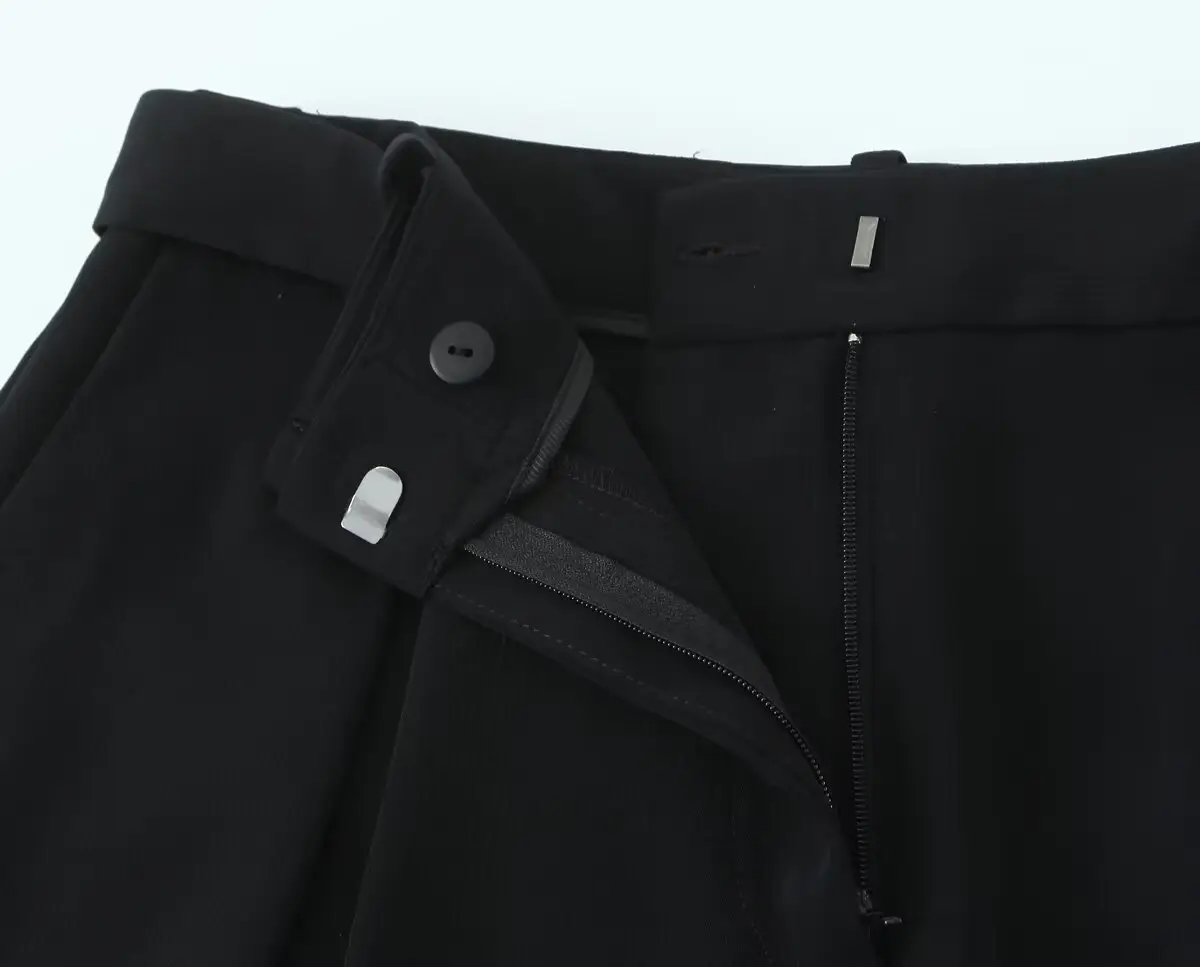 Black Belted A-Line Women's Shorts 9929027 — feature 10
