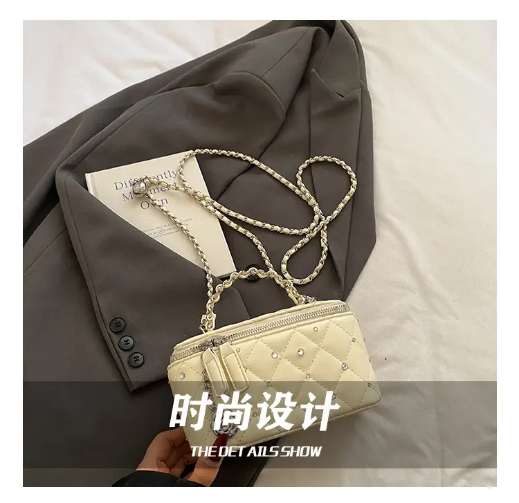 Trendy Quilted Chain Shoulder Bag for Women — feature 4