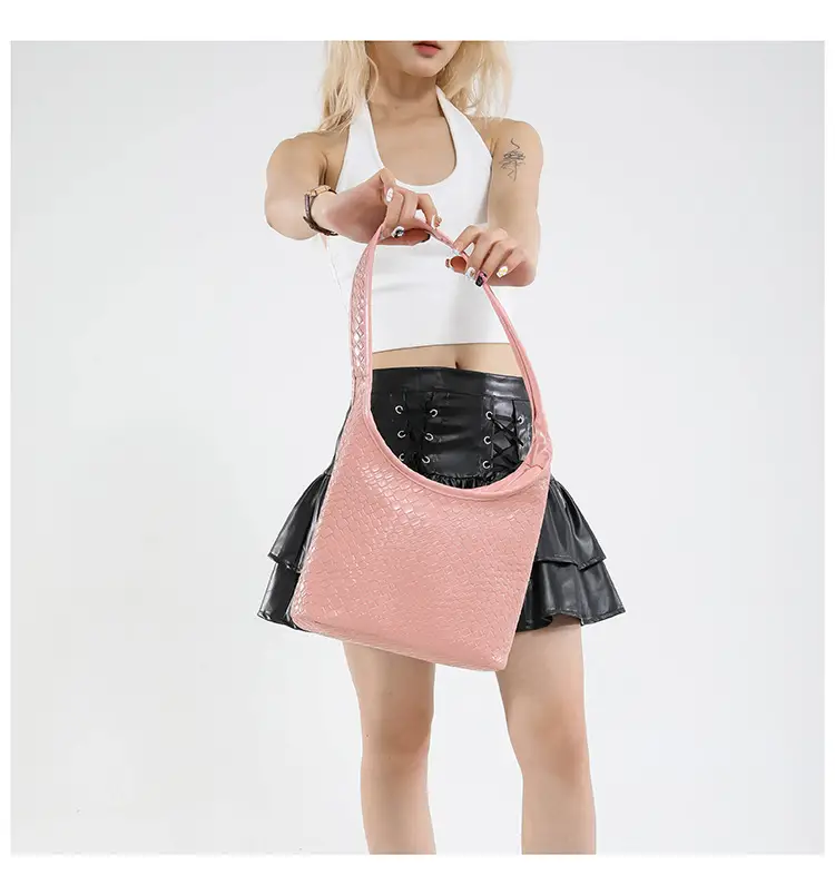 Pink Woven Shoulder Bag for Women 2025 — feature 27
