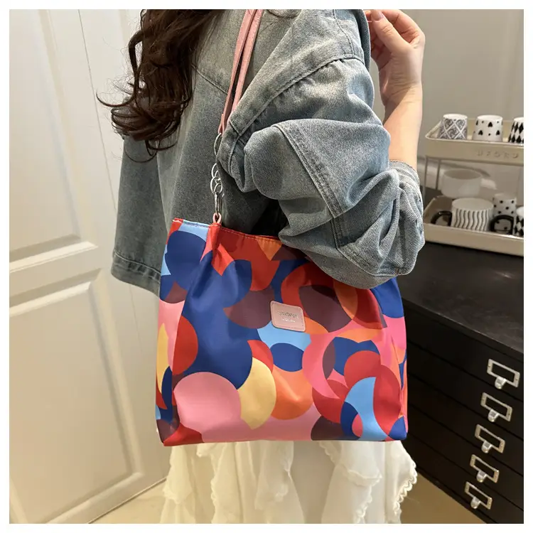 2025 Printed Color Contrast Women's Tote Bag Large Capacity — feature 24