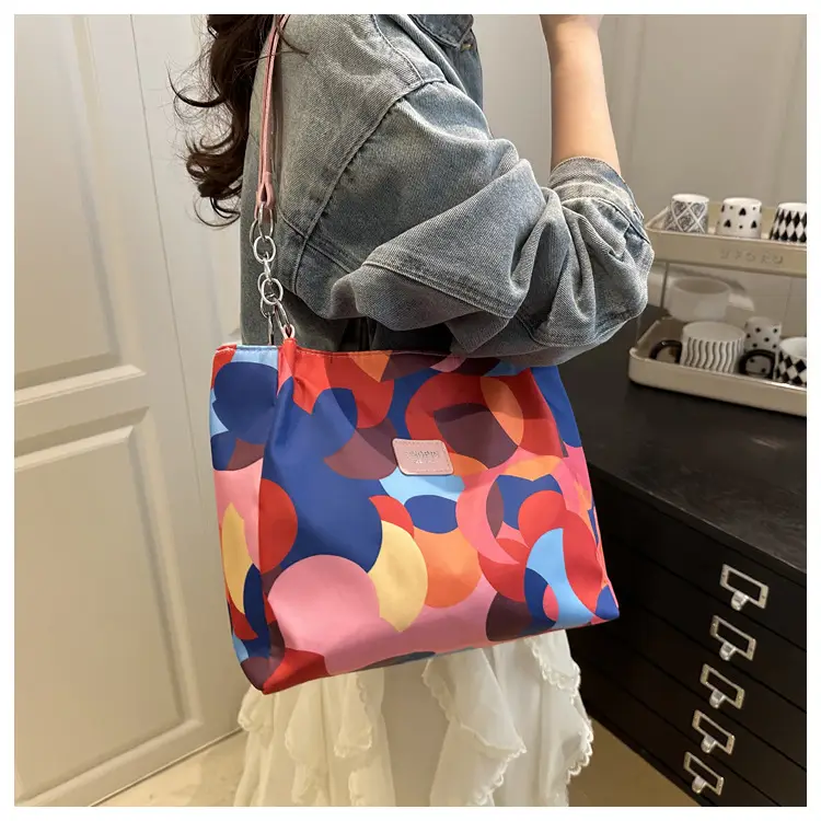 2025 Printed Color Contrast Women's Tote Bag Large Capacity — feature 25