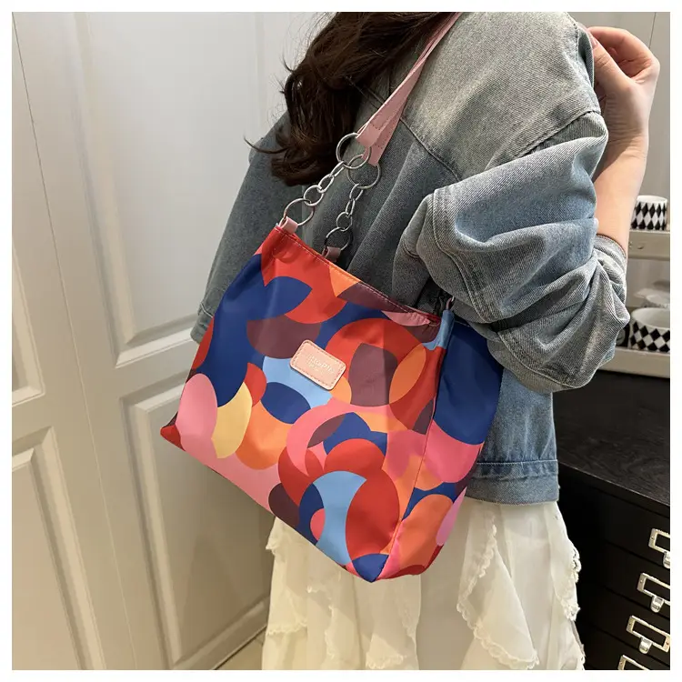 2025 Printed Color Contrast Women's Tote Bag Large Capacity — feature 30