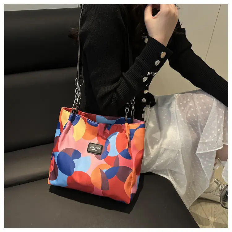 2025 Printed Color Contrast Women's Tote Bag Large Capacity — feature 32