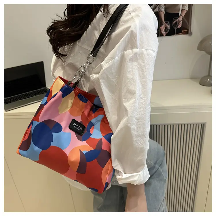 2025 Printed Color Contrast Women's Tote Bag Large Capacity — feature 50