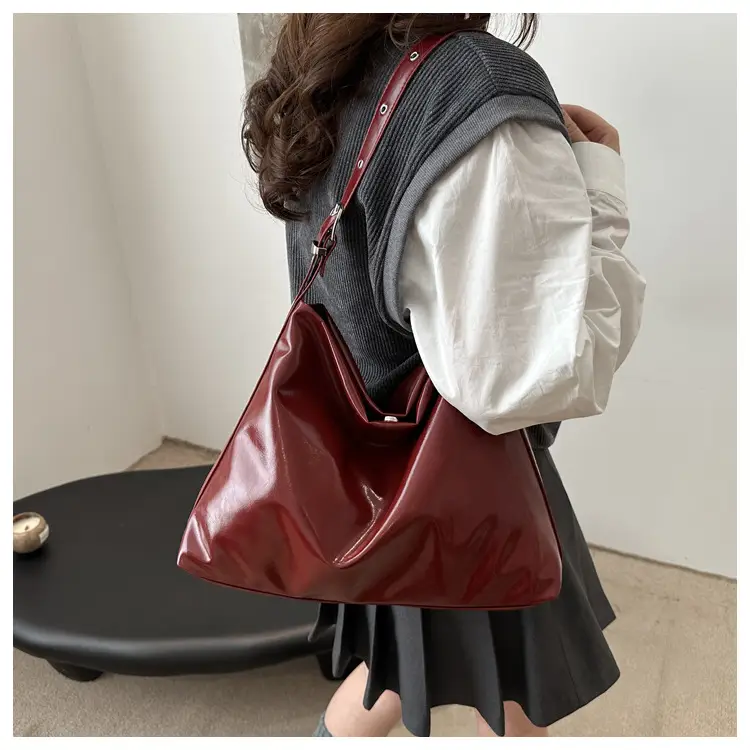 Maroon Leather Crossbody Bag for Women Large Capacity — feature 13