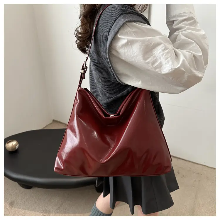 Maroon Leather Crossbody Bag for Women Large Capacity — feature 14