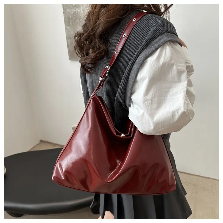 Maroon Leather Crossbody Bag for Women Large Capacity — feature 18