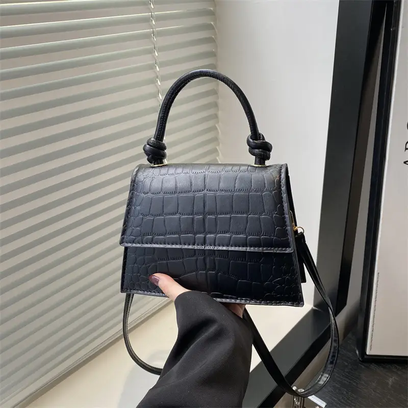Black Quilted Shoulder Bag for Women 2025 - Image 5