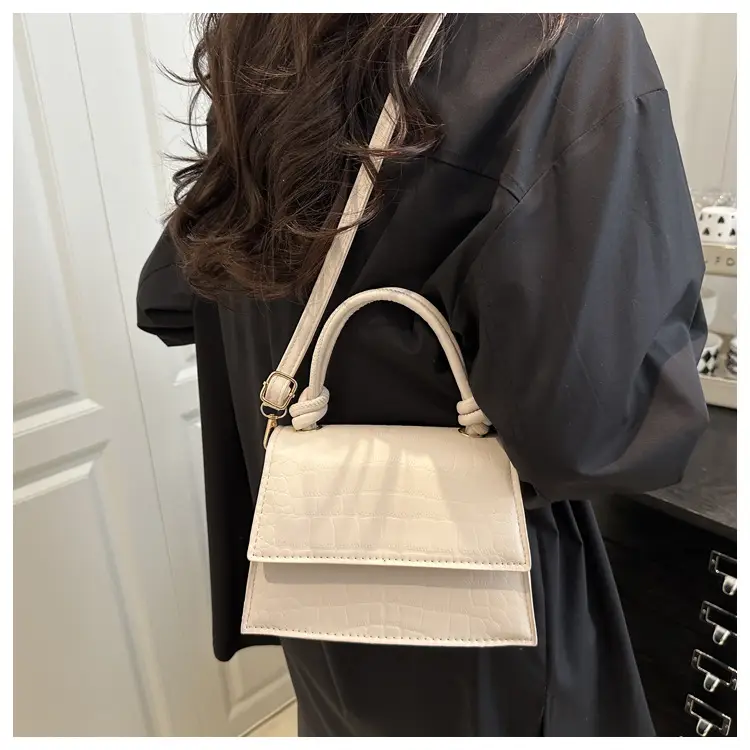 Black Quilted Shoulder Bag for Women 2025 — feature 16