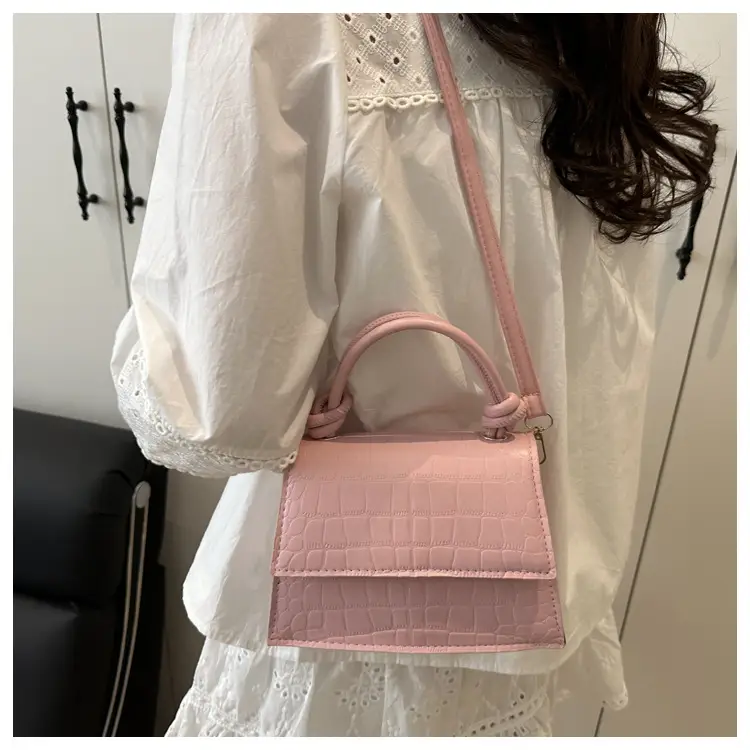 Black Quilted Shoulder Bag for Women 2025 — feature 24
