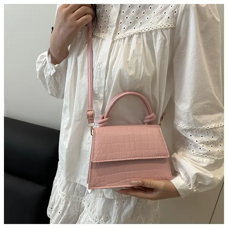 Black Quilted Shoulder Bag for Women 2025 — feature 25