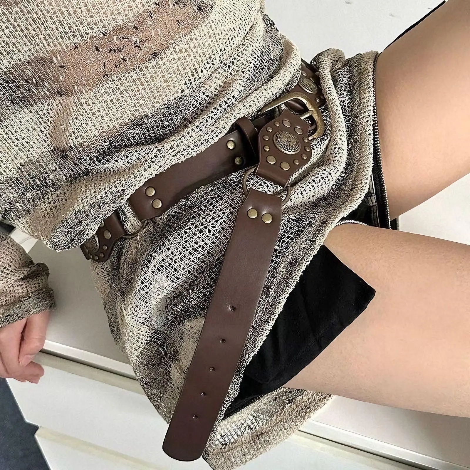 Vintage Brown Rivet Belt for Women - Image 3