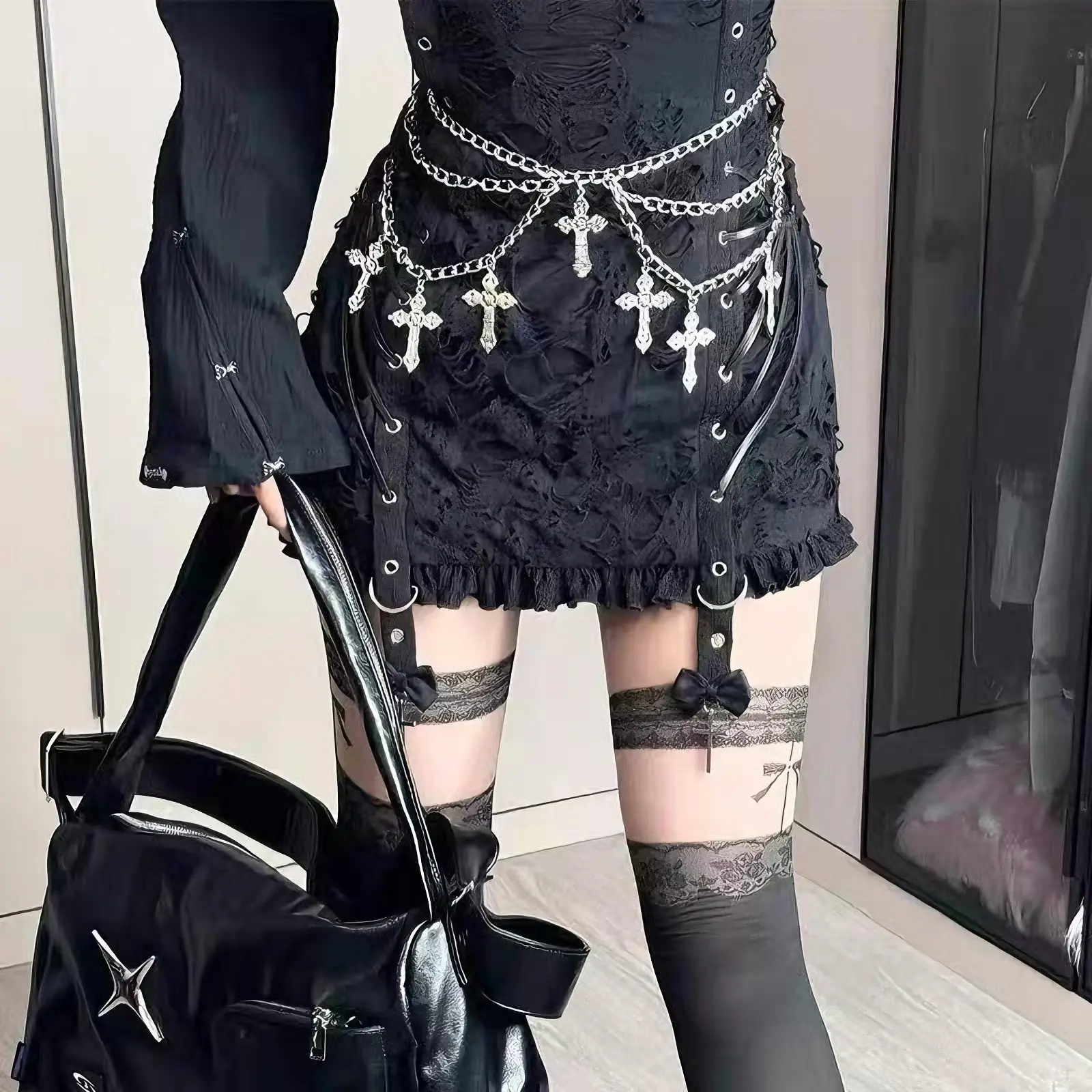 Multi Layer Cross Belt Chain Metal Punk Subculture Stacked Wear — feature 3