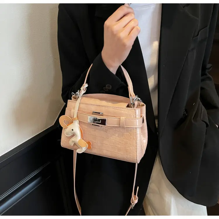 Women's Square Handbag with Pearl Decor 2025 — feature 13