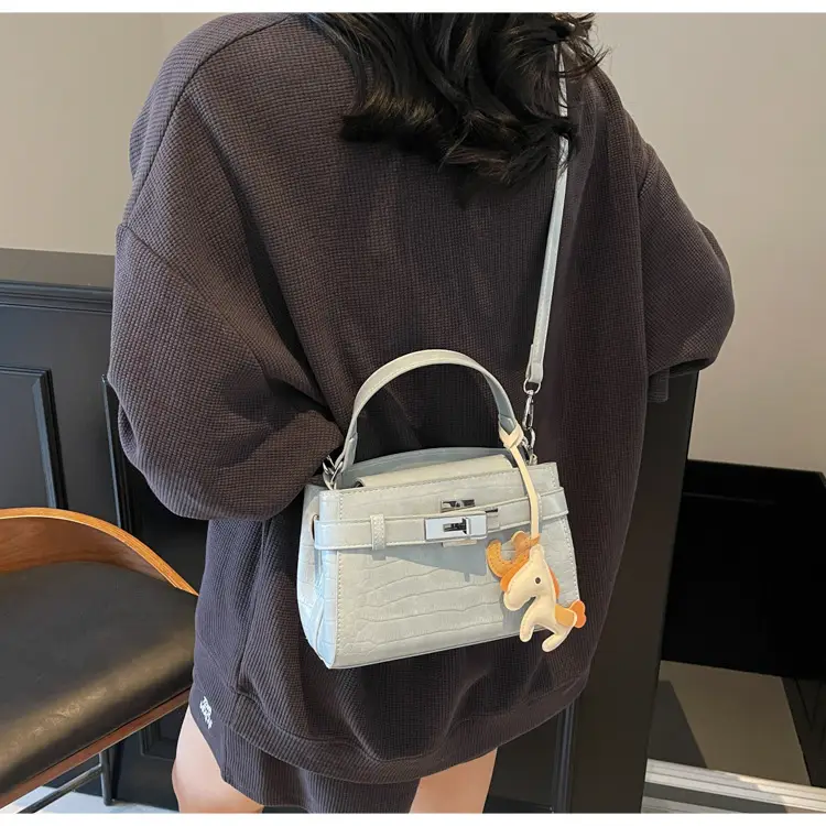 Women's Square Handbag with Pearl Decor 2025 — feature 16