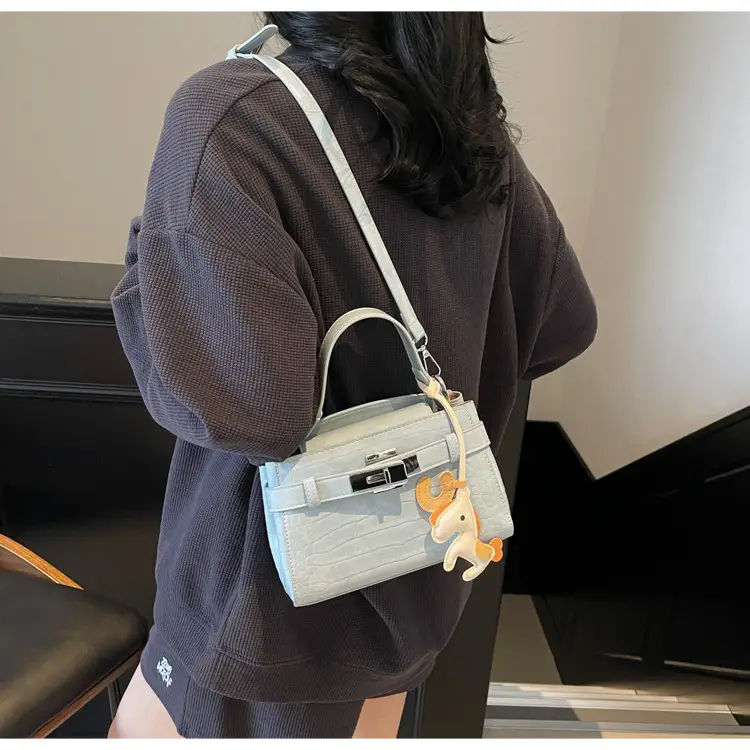 Women's Square Handbag with Pearl Decor 2025 — feature 18
