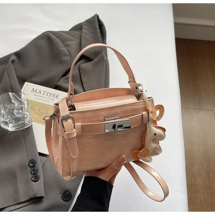 Women's Square Handbag with Pearl Decor 2025 — feature 25