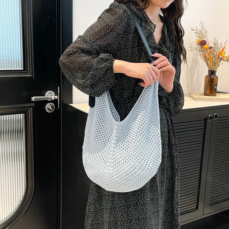 Beige Woven Women's Straw Shoulder Bag Travel Luggage - Image 9