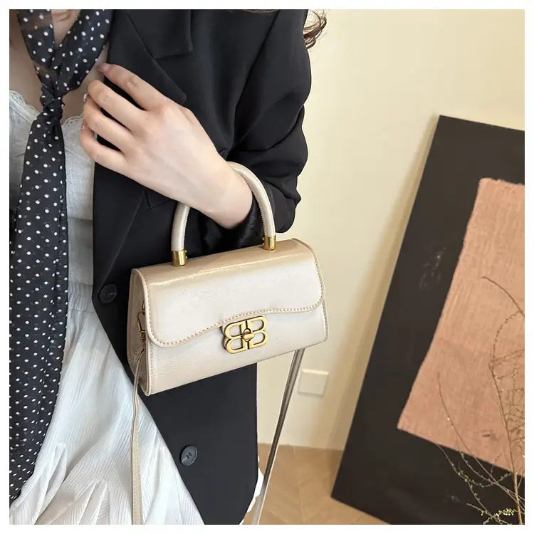 Korean Fashion Lock Shoulder Bag Women 2025 Summer — feature 14