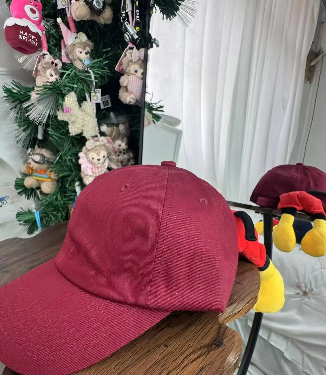 Mickey Butt Cap with Curved Brim & Peaked Design - Image 5