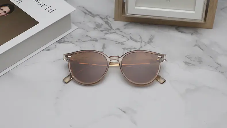 Korean Style Sunglasses for Women Men Polarized Driving — feature 5