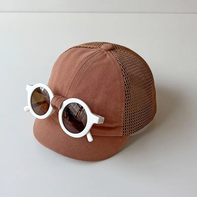 Men Women Mesh Sun Hat with White Sunglasses - Image 4