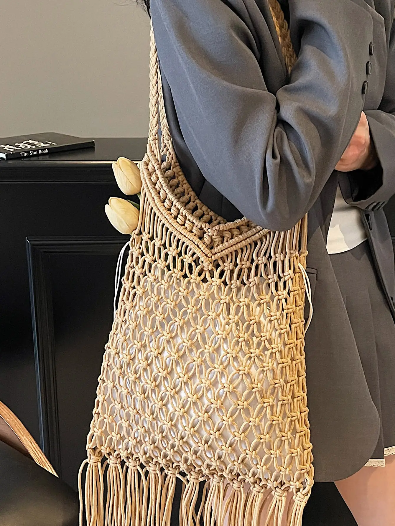White Cotton Thread Woven Shoulder Bag 2025 - Image 7