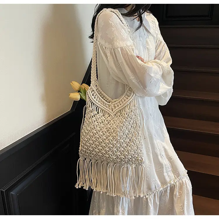 White Cotton Thread Woven Shoulder Bag 2025 — feature 12