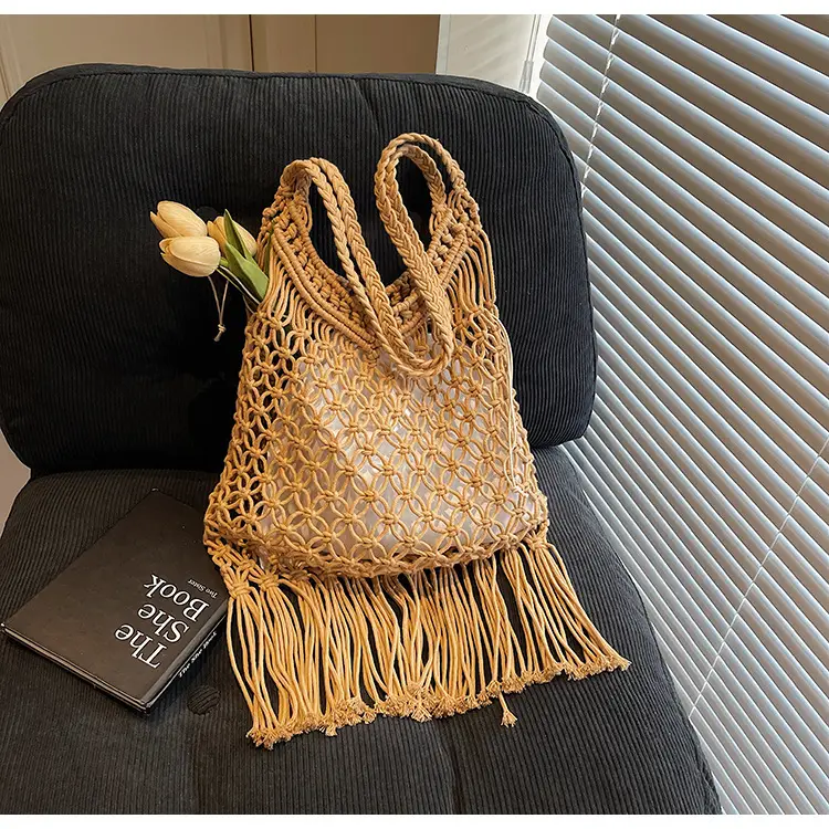 White Cotton Thread Woven Shoulder Bag 2025 — feature 16