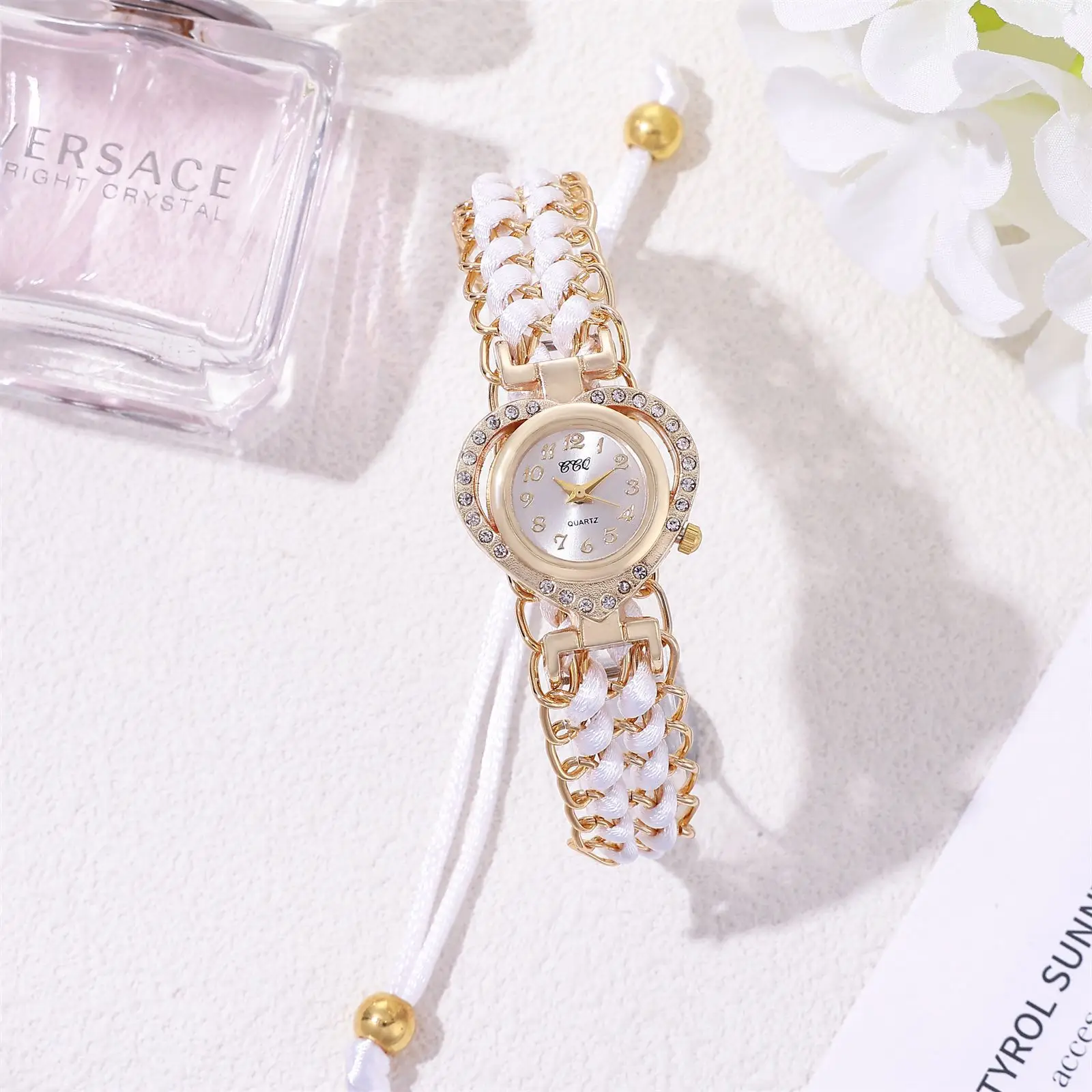 Women's Heart-Shaped Quartz Watch with Gold Braided Bracelet - Image 10