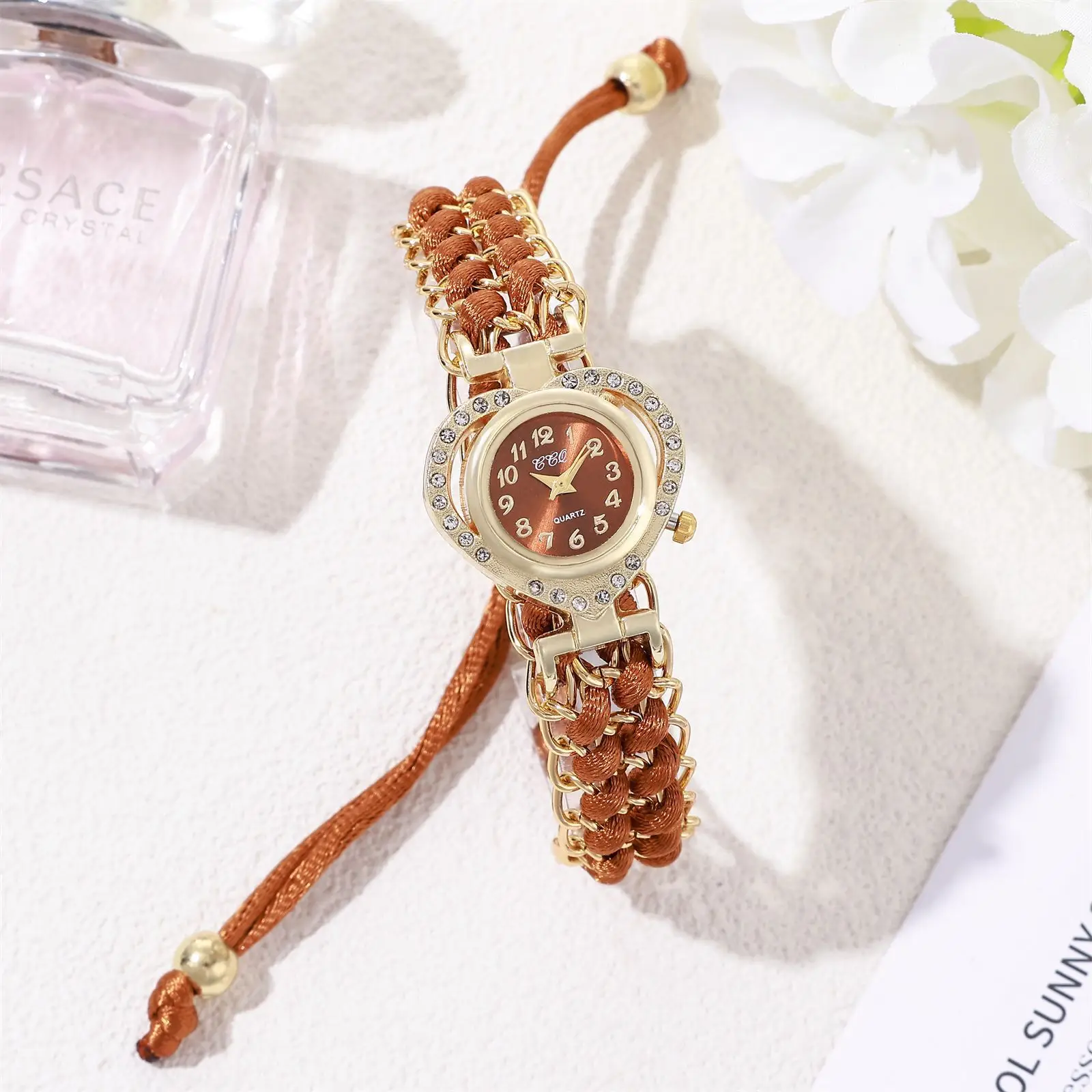 Women's Heart-Shaped Quartz Watch with Gold Braided Bracelet - Image 5