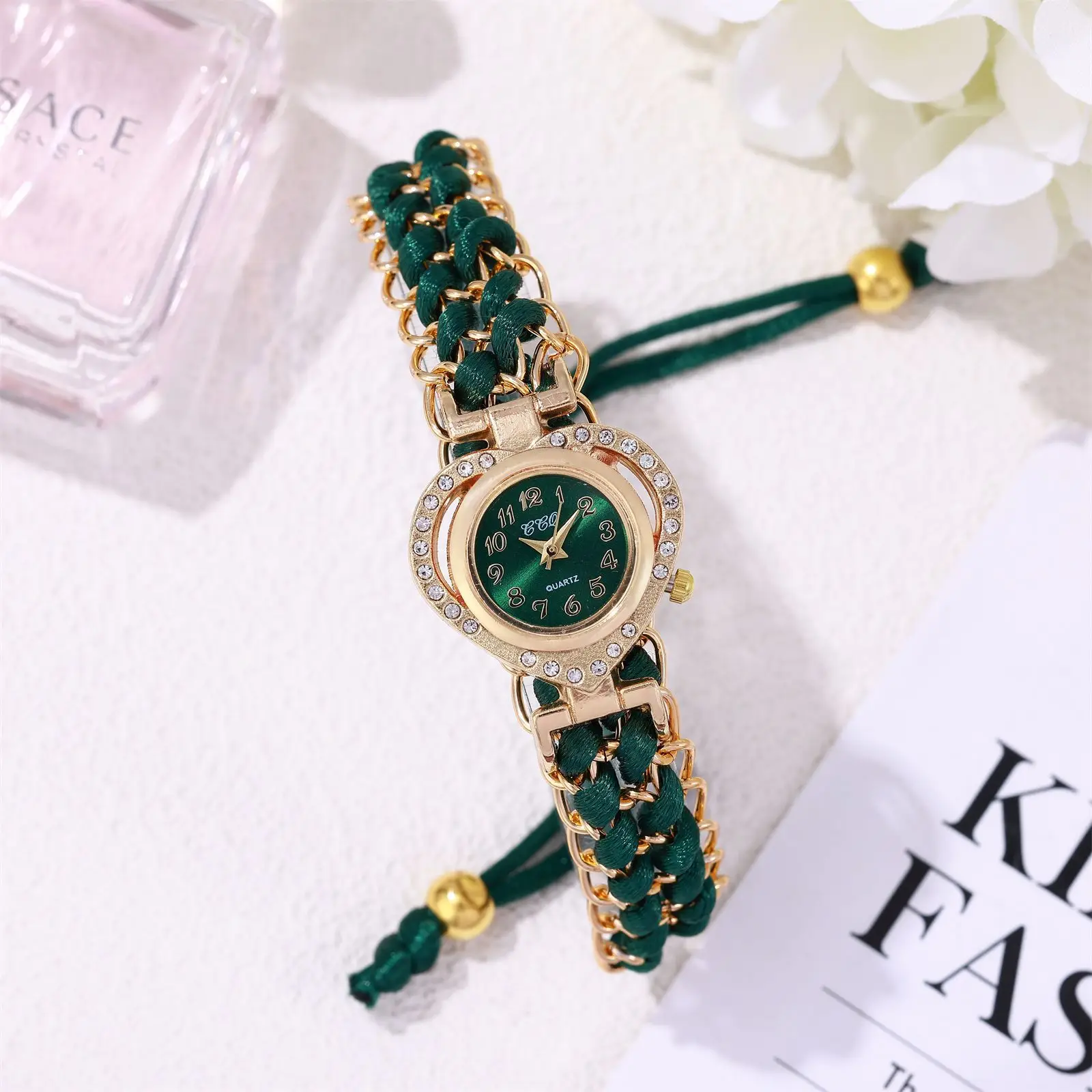 Women's Heart-Shaped Quartz Watch with Gold Braided Bracelet - Image 7