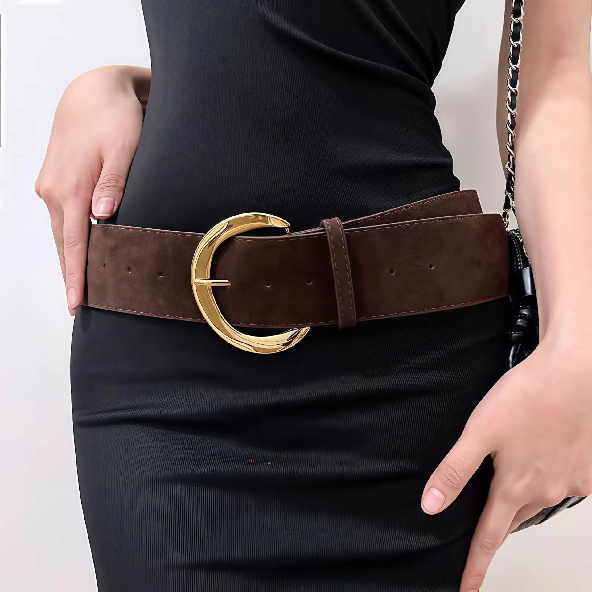 Black Leather Belt with Gold Ring for Women - Image 4