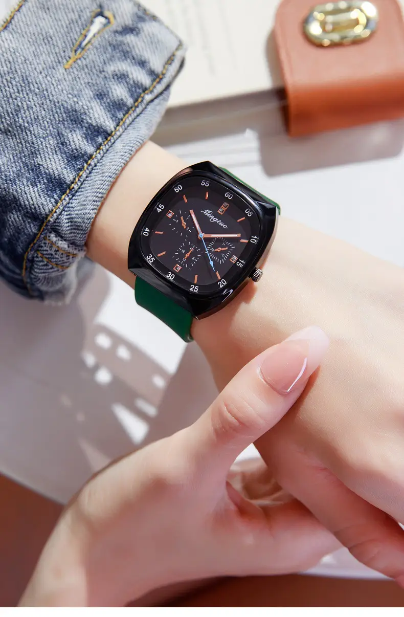 Women's Luminous Silicone Watch with 4 Subdials — feature 16